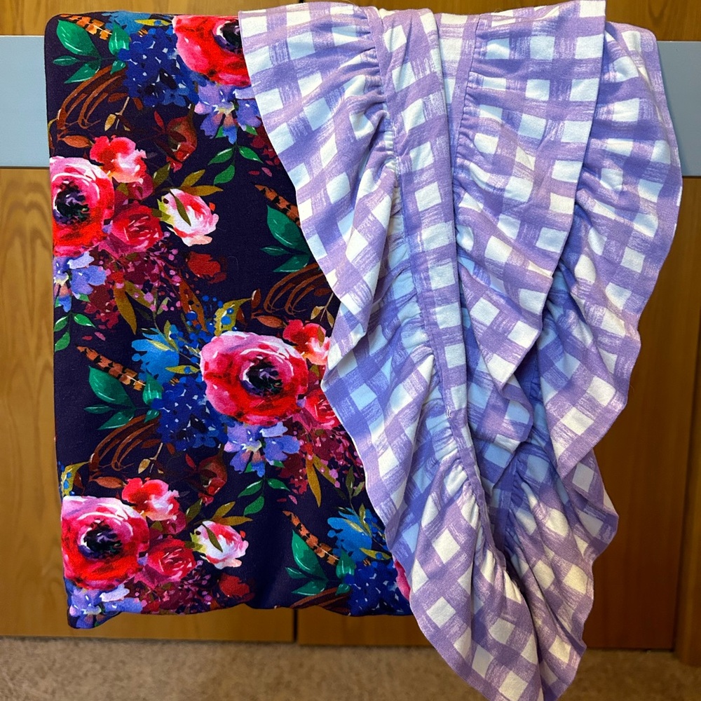 Gigi and max double ruffle blanket